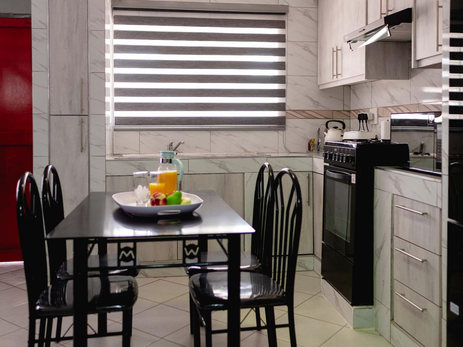 Comfort Apartment 3 — Classic Apartment 3 Dinning