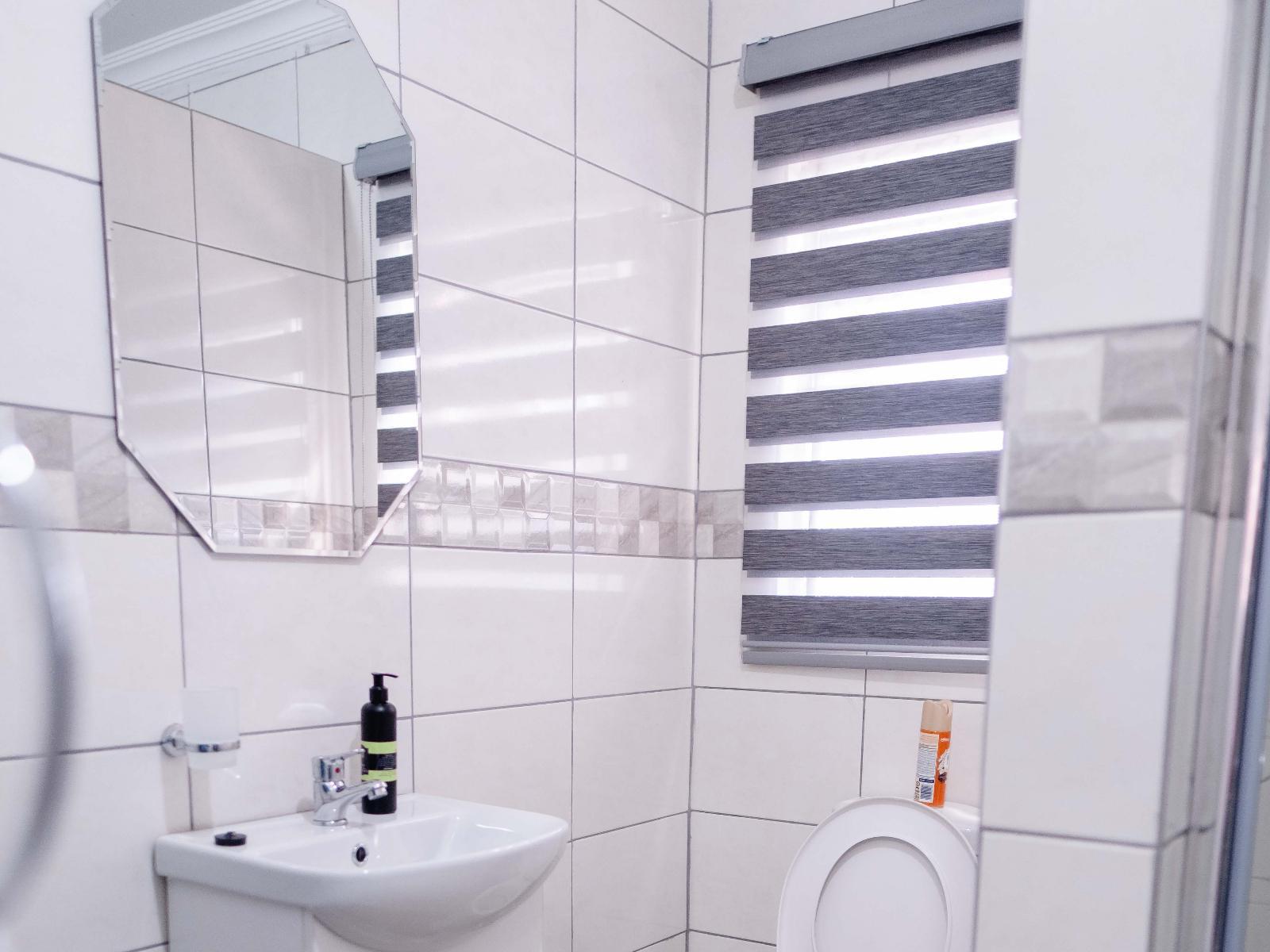Deluxe Apartment 4 — Classic Apartment 4 Basin
