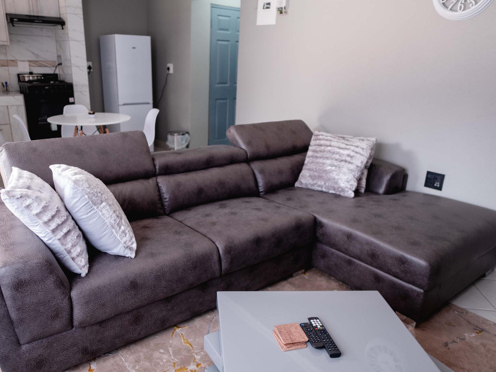 Deluxe Apartment 4 — Classic Apartment 4 Living Room